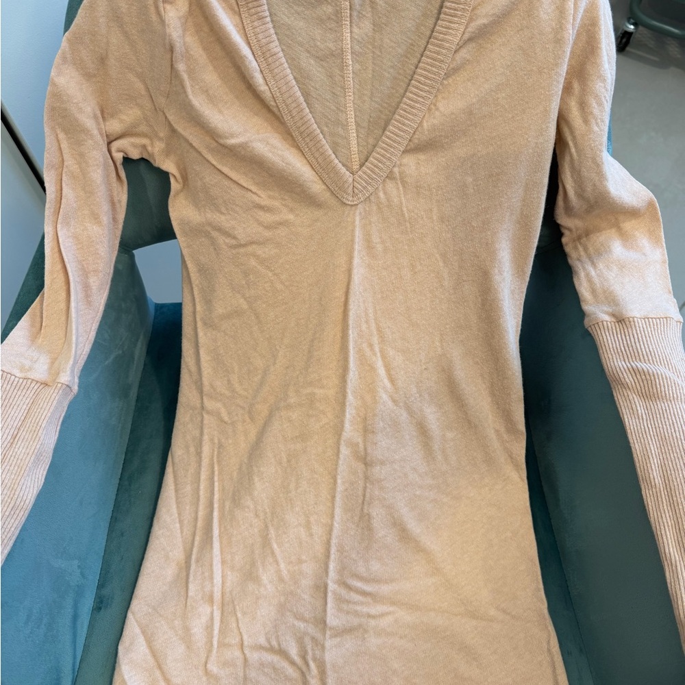 Enza Costa light peach long sleeve v neck cashmere tissue tee/sweater
